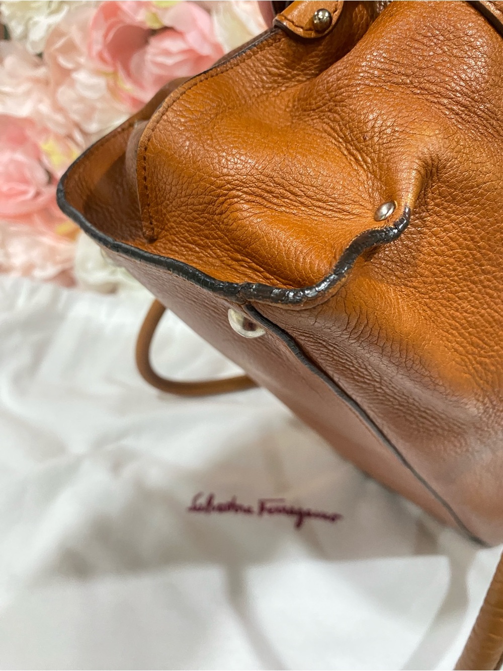 Salvatore Ferragamo Gancini Leather Top-Handle Bag - Picture 4 of 11